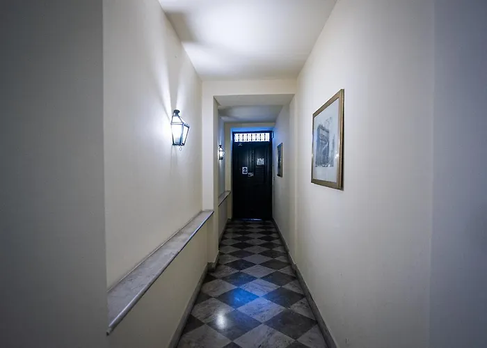 Incantevole Nel Cuore Di Roma, Monti Appartement
